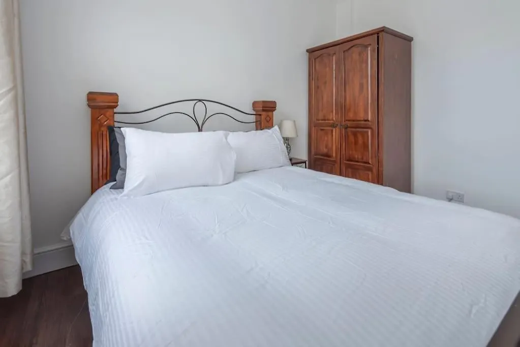 Stunning 3-Bed House Apartment London United Kingdom