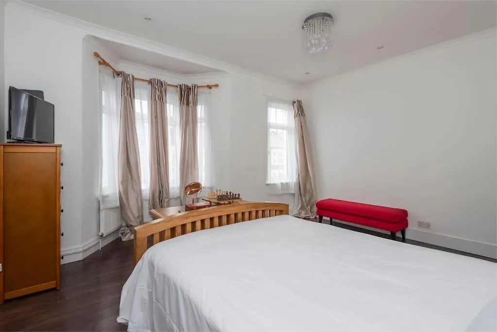 Stunning 3-Bed House Lägenhet London 0*,